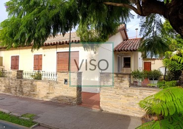 Casa en venta en calle Olavarria casi esquina San Martin 